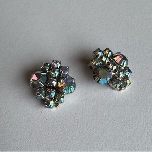 Vintage (1950’s)Blue Aurora Borealis Rhinestone
